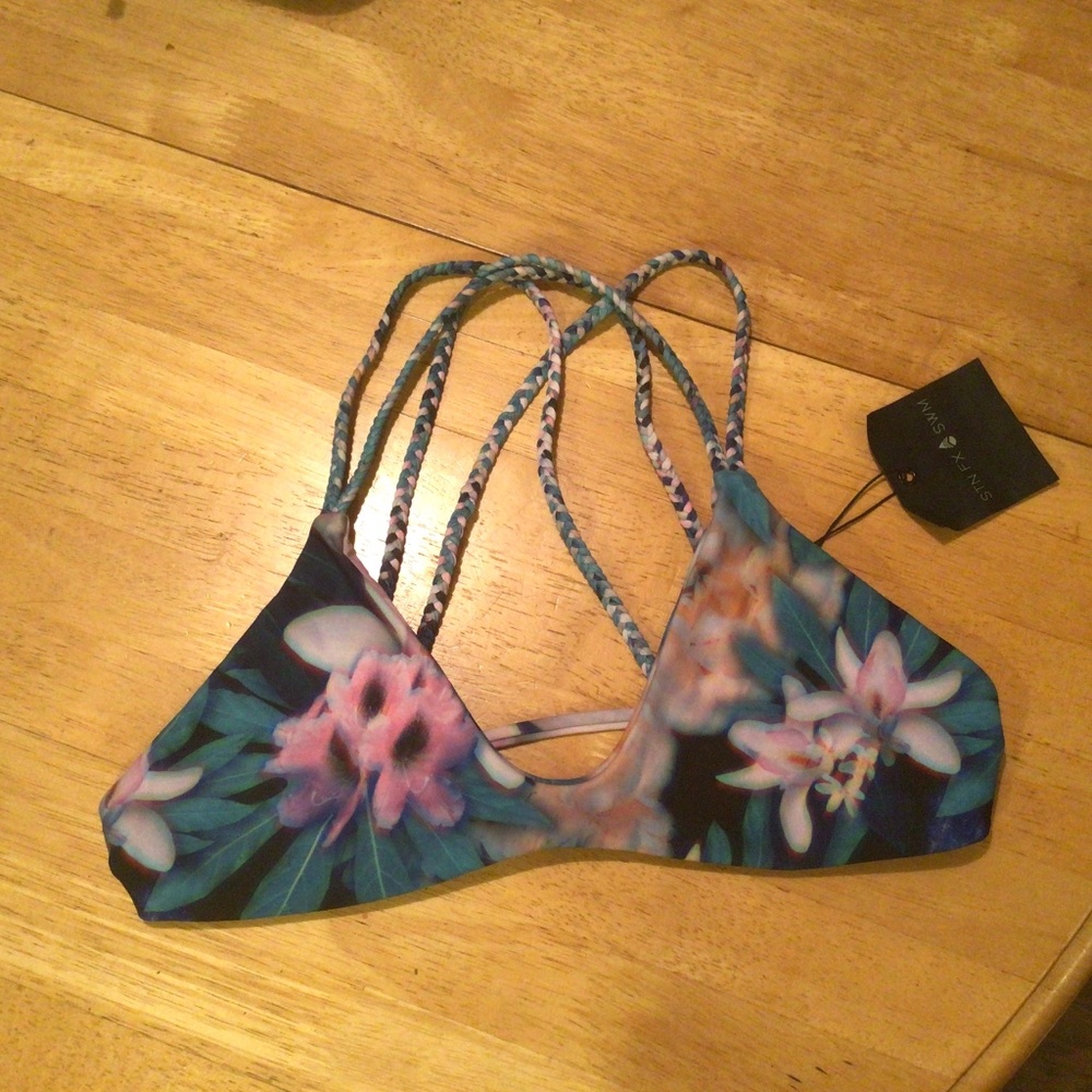 Stone Fox Swim Indie Top - Wonderland Size L